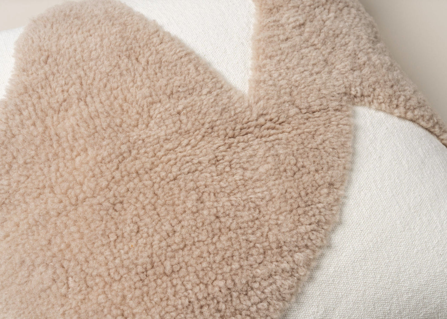 Abstract Square Cushion - Ecru - - - Saardé - Saardé.