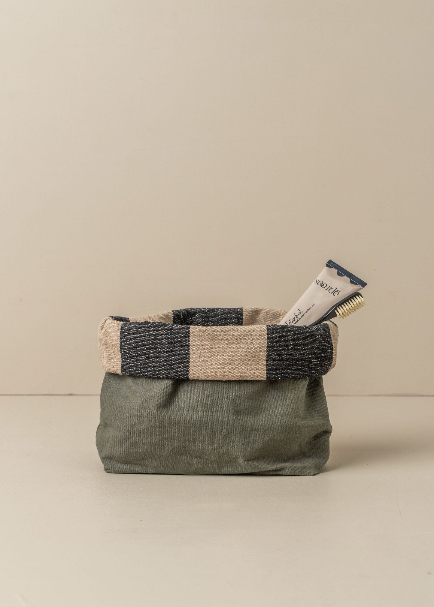 Journey Makeup Canvas Bag | Olive - - - Saardé - Saardé.