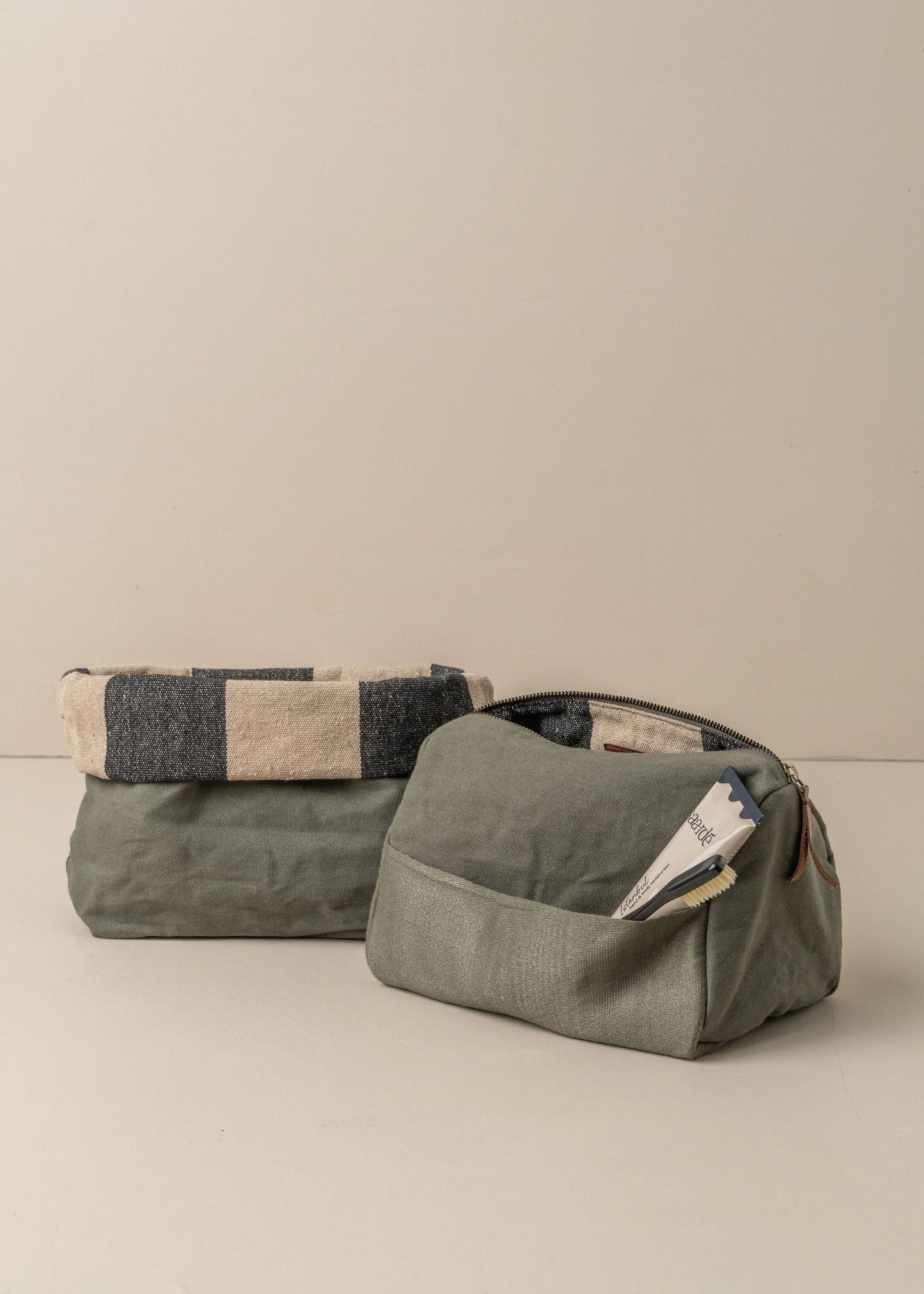 Journey Toiletry Canvas Bag | Olive - - - Saardé - Saardé.