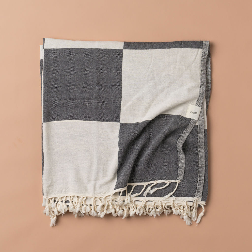 Sicily Cotton Throw | Black - - - Saardé - Saardé.