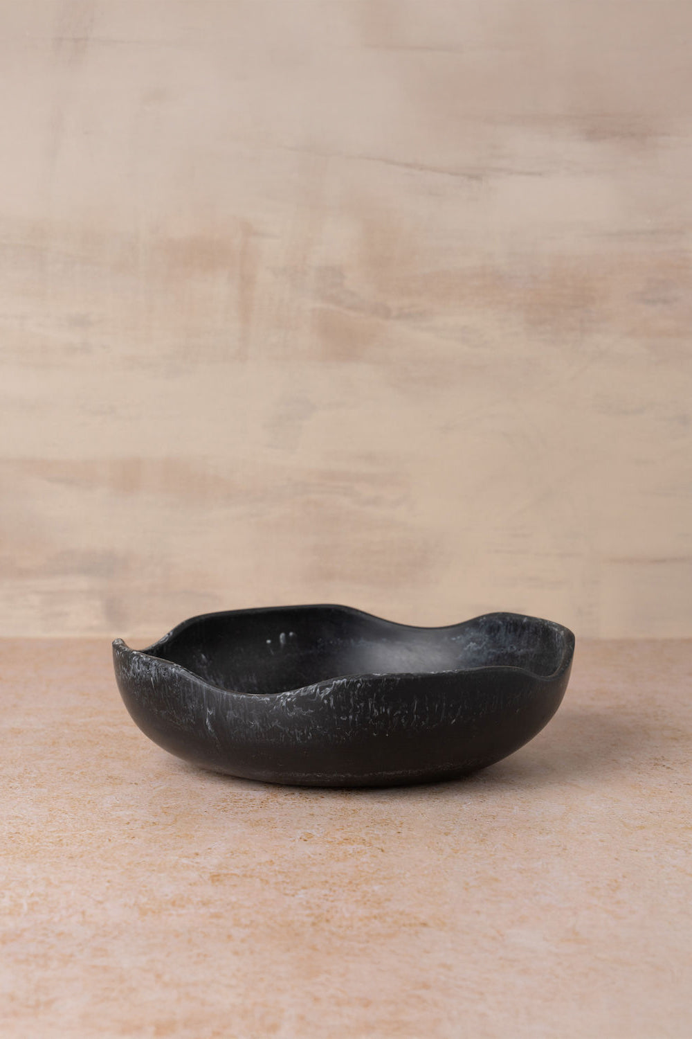 Flow Resin Salad Bowl | Ash Black - - - Saardé - Saardé.