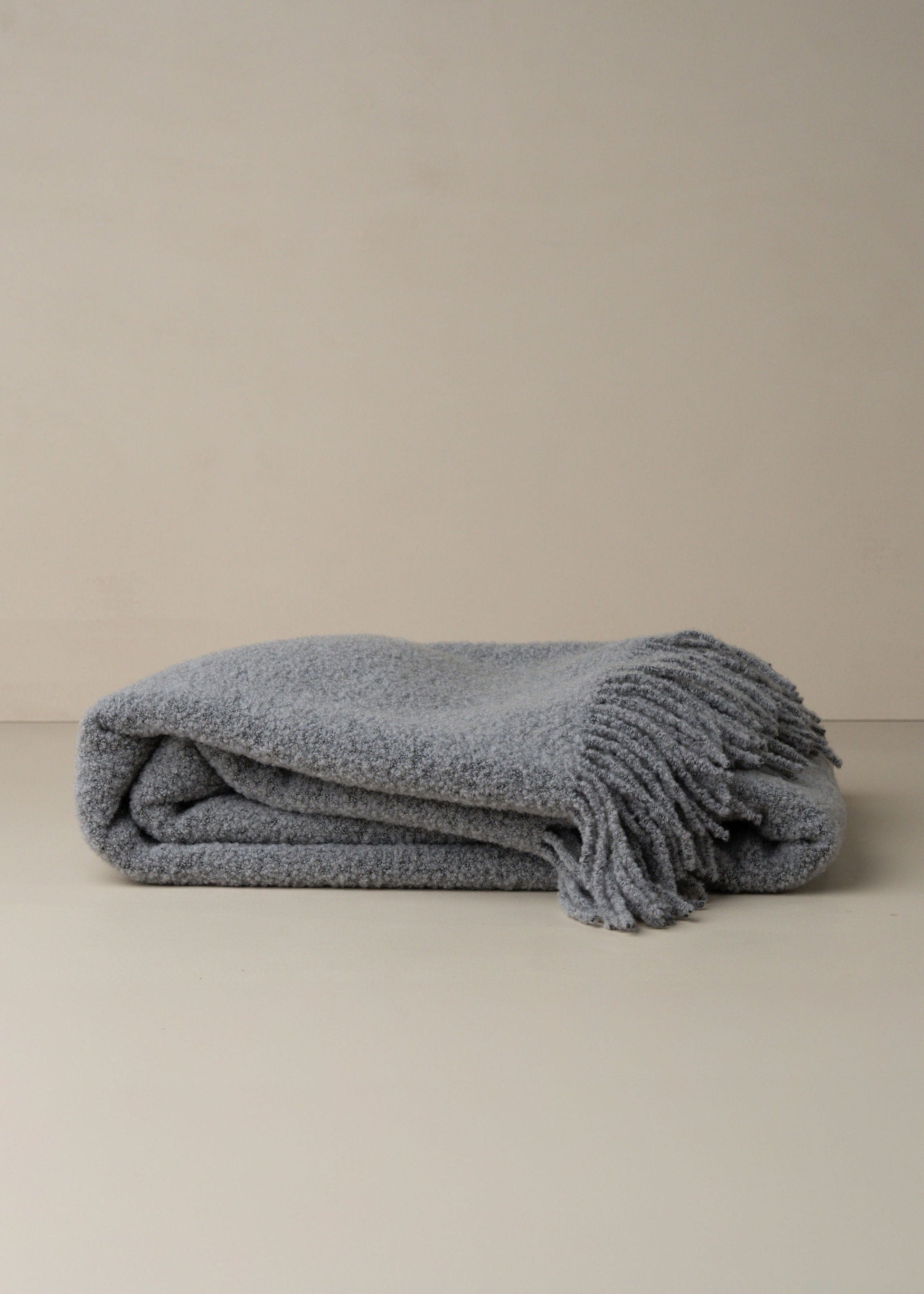 Boucle Wool Throw | Grey - - - Saardé - Saardé.