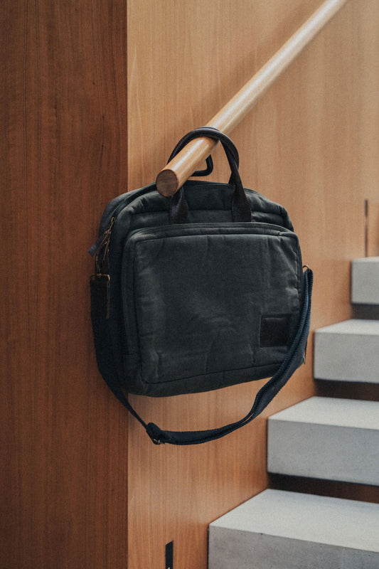 Journey Canvas Laptop Bag | Olive - - - Saardé - Saardé.