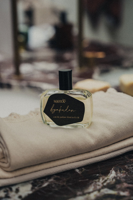 Eau de Parfum | Byakudan - - - Saardé - Saardé.