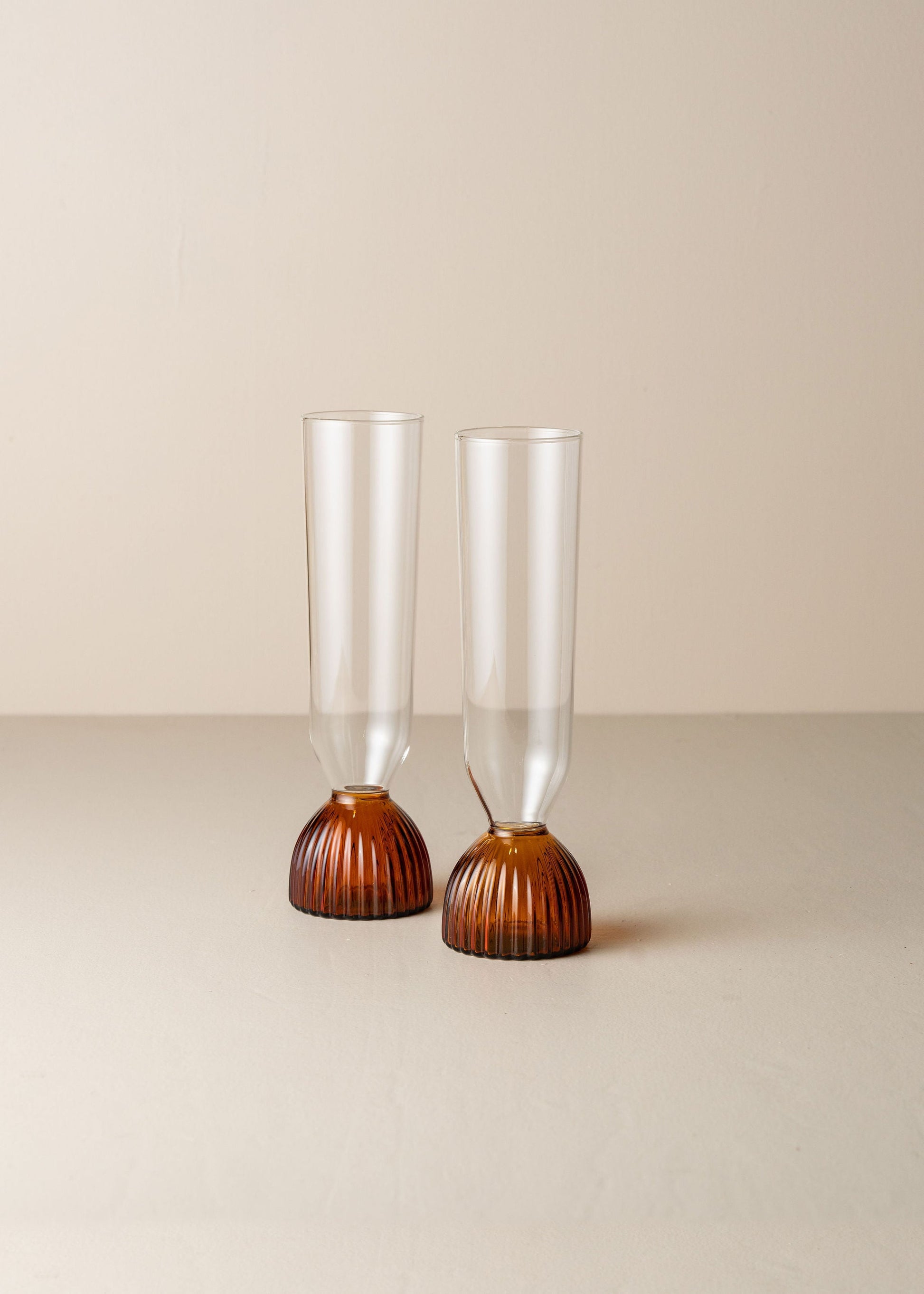 Kairos Champagne Flute | Dark Amber | Set of 2 - - - Saardé - Saardé.