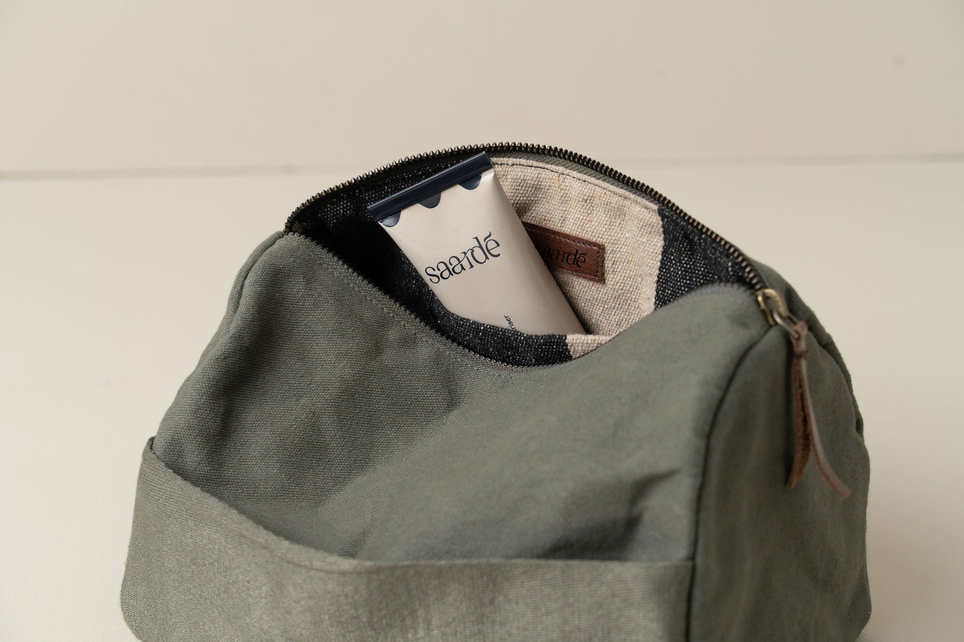 Journey Toiletry Canvas Bag | Olive -  -  - Saardé - Saardé.