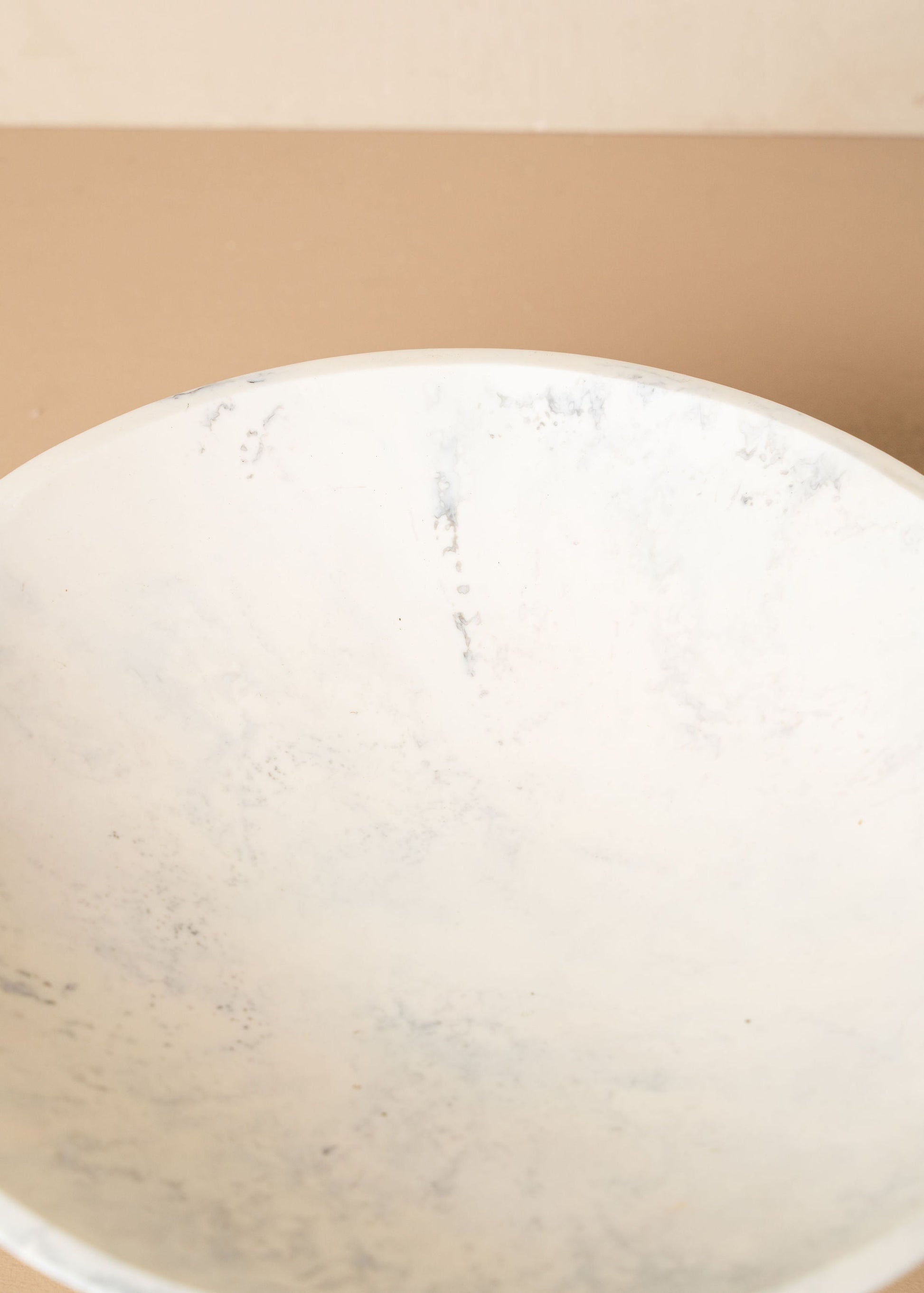 Flow Resin Fruit Bowl | Merle -  -  - Saardé - Saardé.