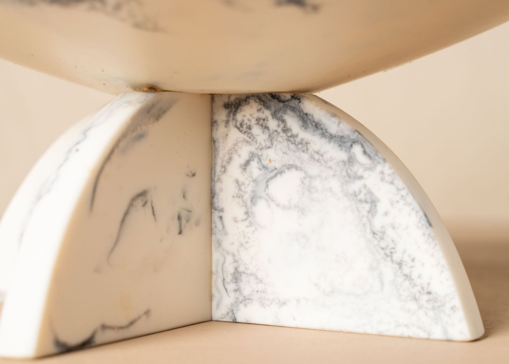Flow Resin Fruit Bowl | Merle -  -  - Saardé - Saardé.