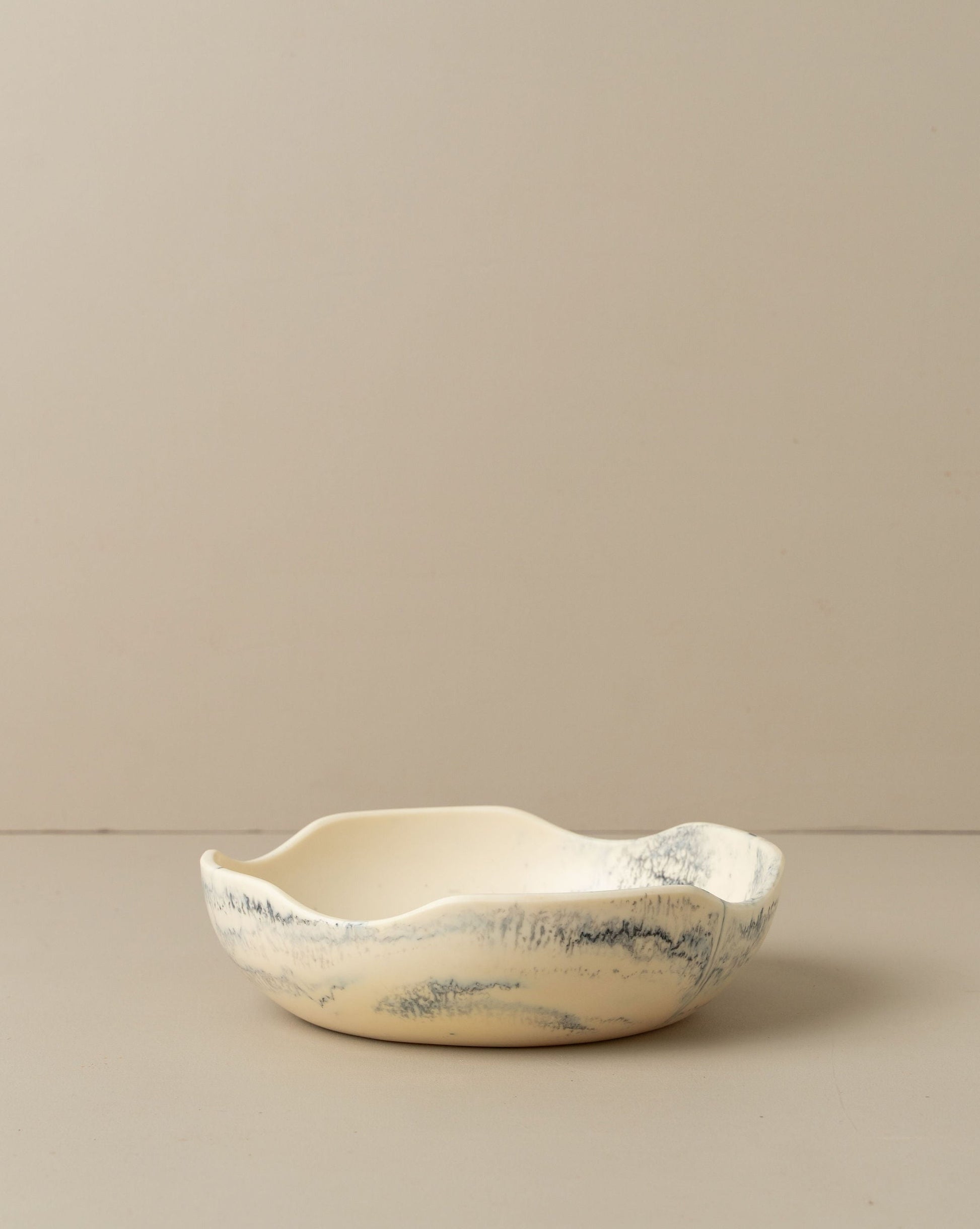 Flow Resin Salad Bowl | Merle -  -  - Saardé - Saardé.