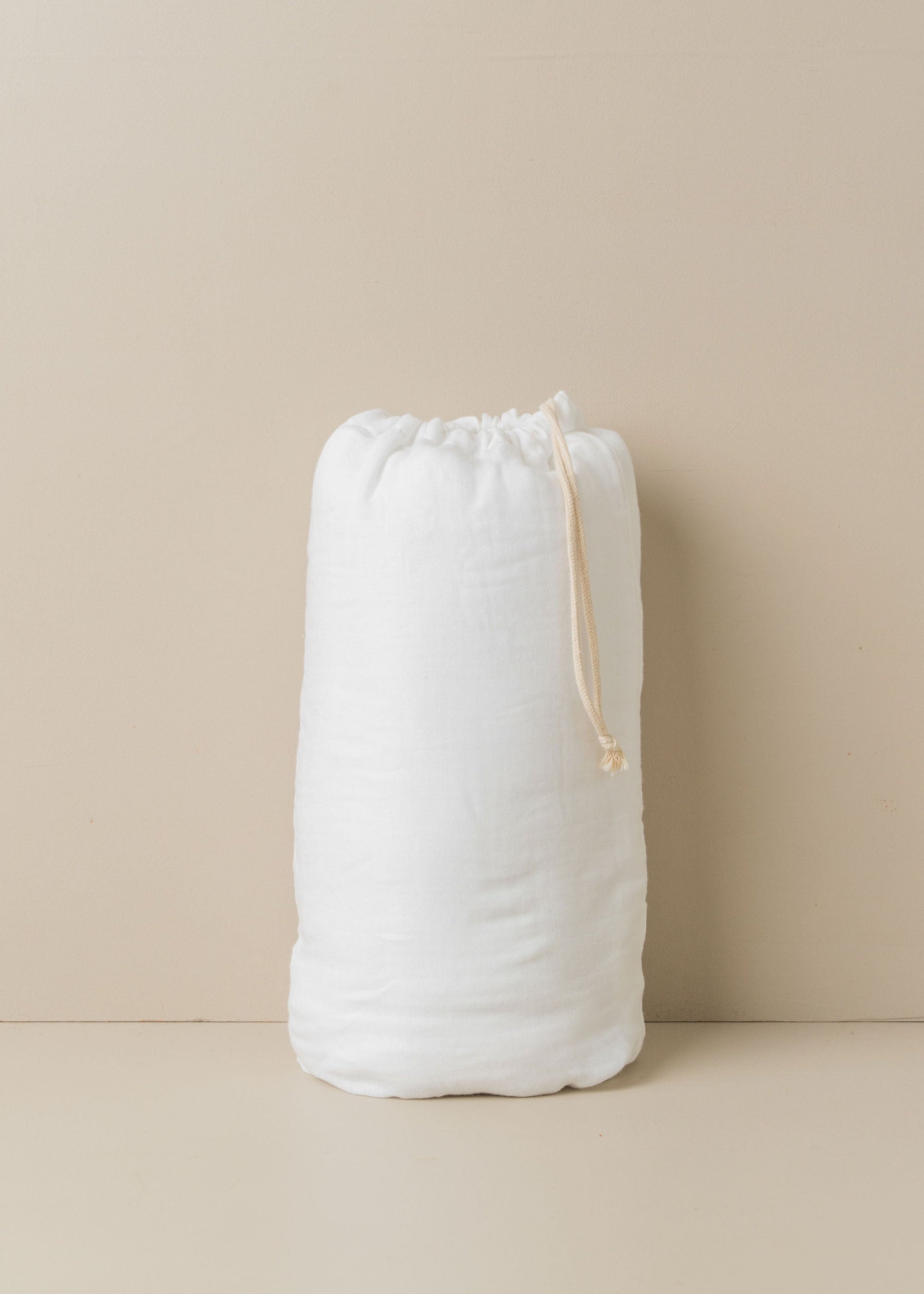 Enes Duvet Cover and Pillowcases Set | White -  -  - Saardé - Saardé.
