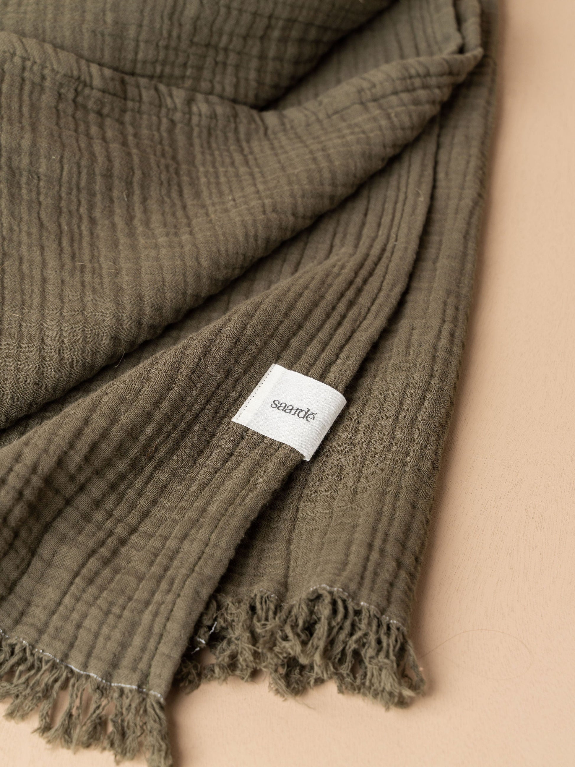 Enes Throw | Dark Olive -  -  - Saardé - Saardé.