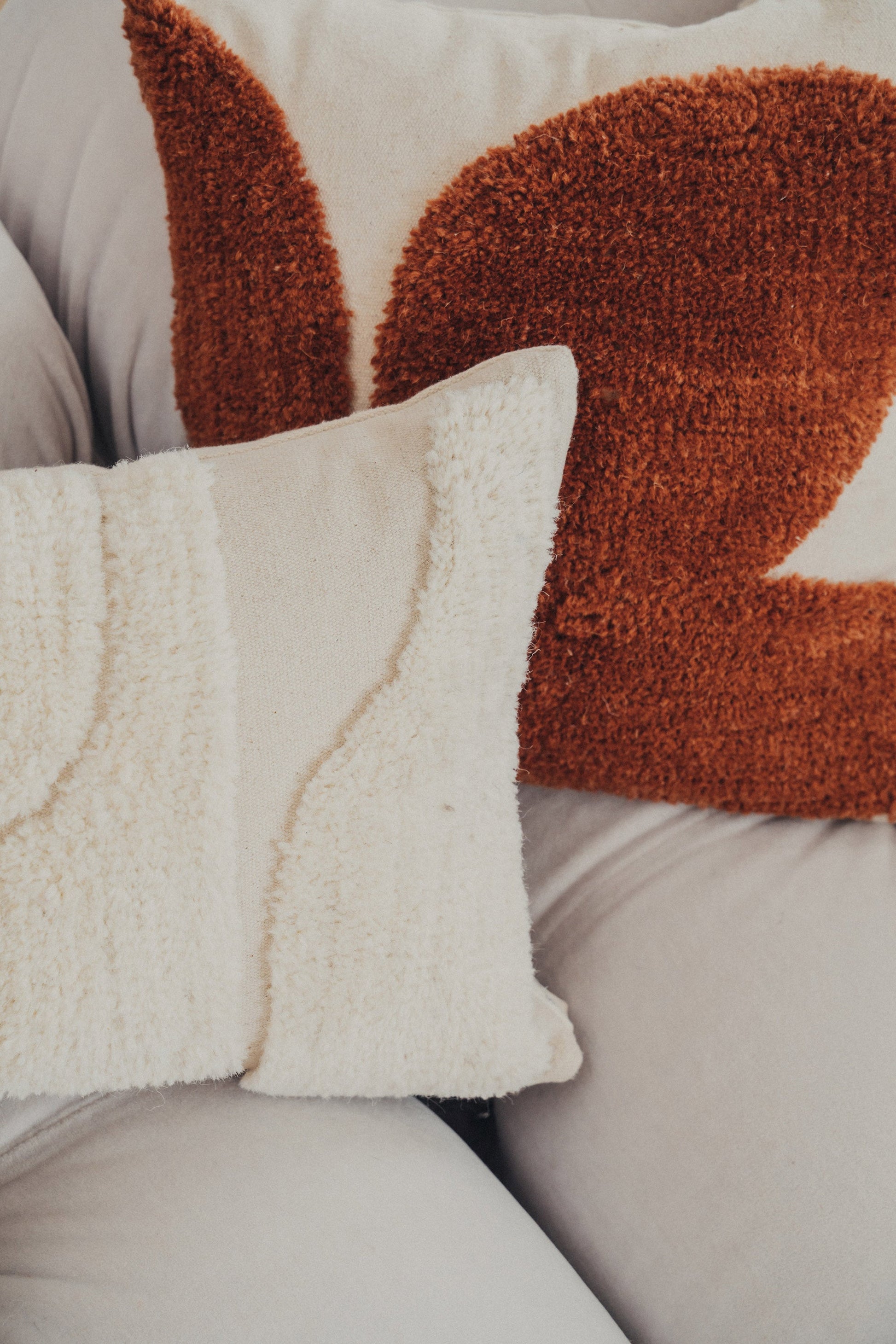 Abstract Lumbar Cushion - Ivory -  -  - Saardé - Saardé.
