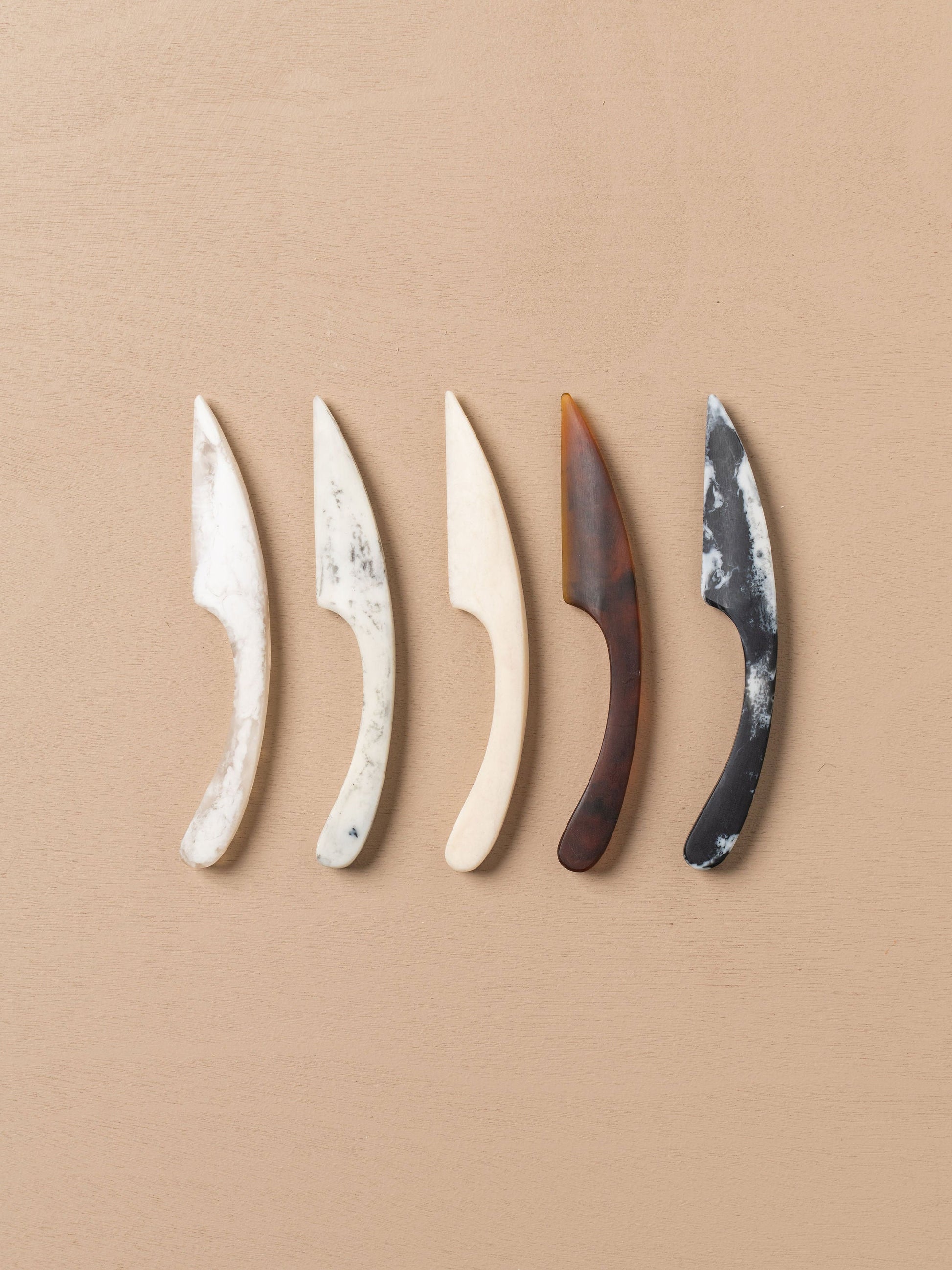 Flow Curved Cheese Knife - Peach Blush -  -  - Saardé - Saardé.