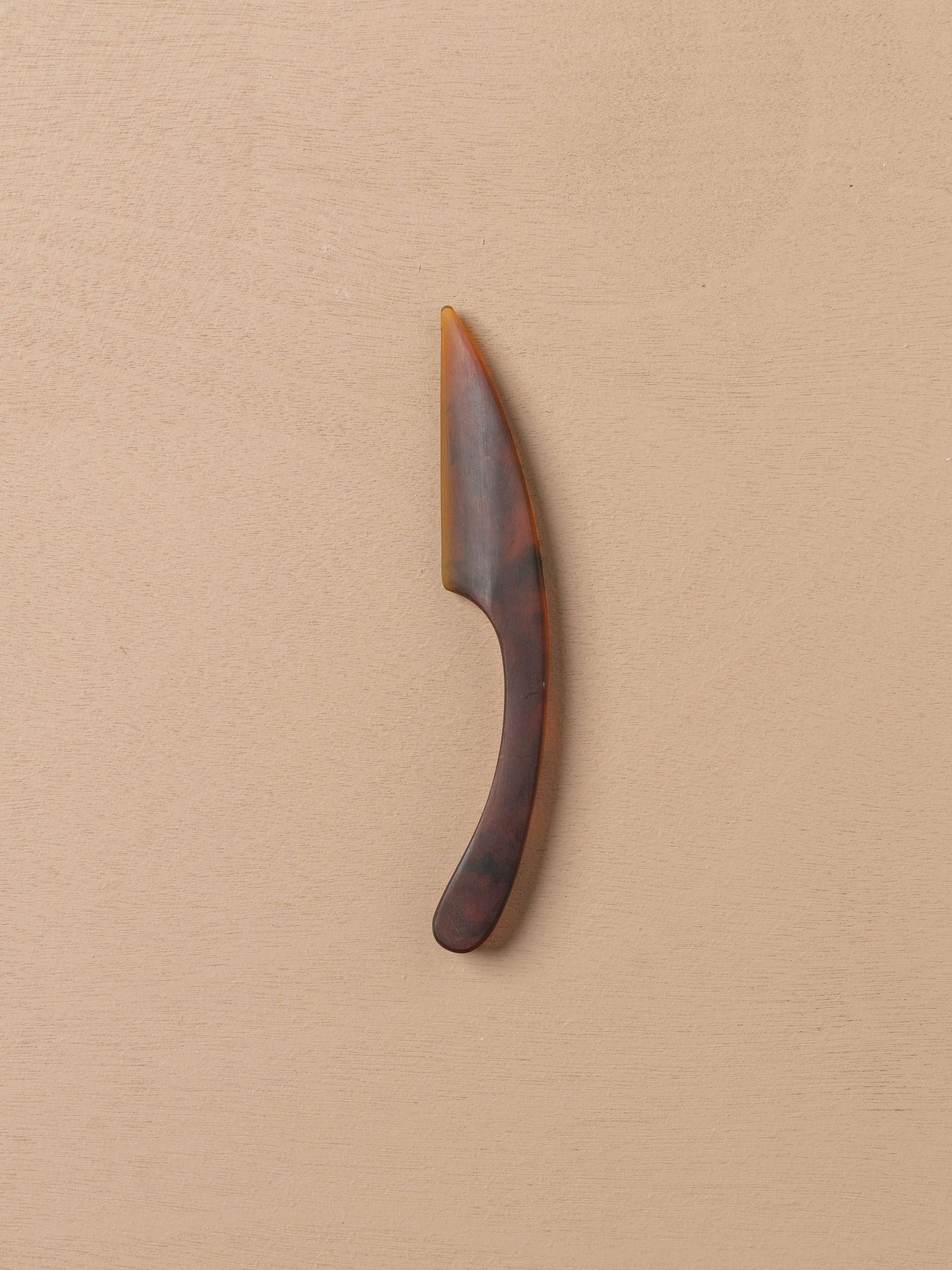 Flow Curved Cheese Knife - Earth -  -  - Saardé - Saardé.