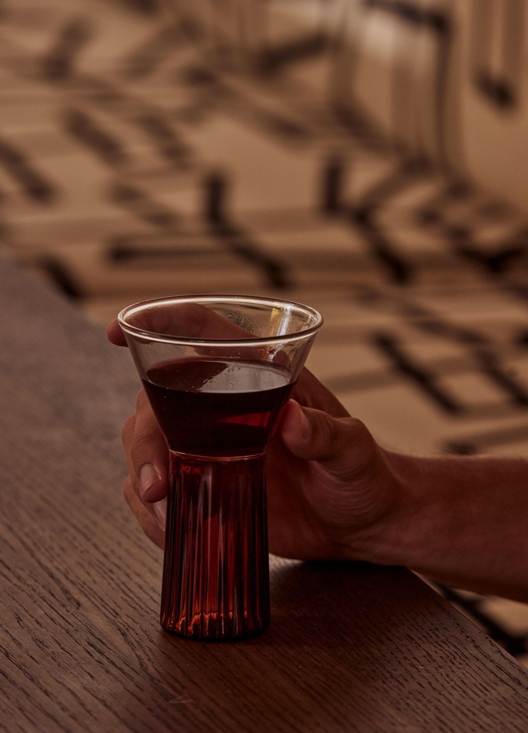 Kairos Wine Glass | Clear/Dark Amber - - - Saardé - Saardé.