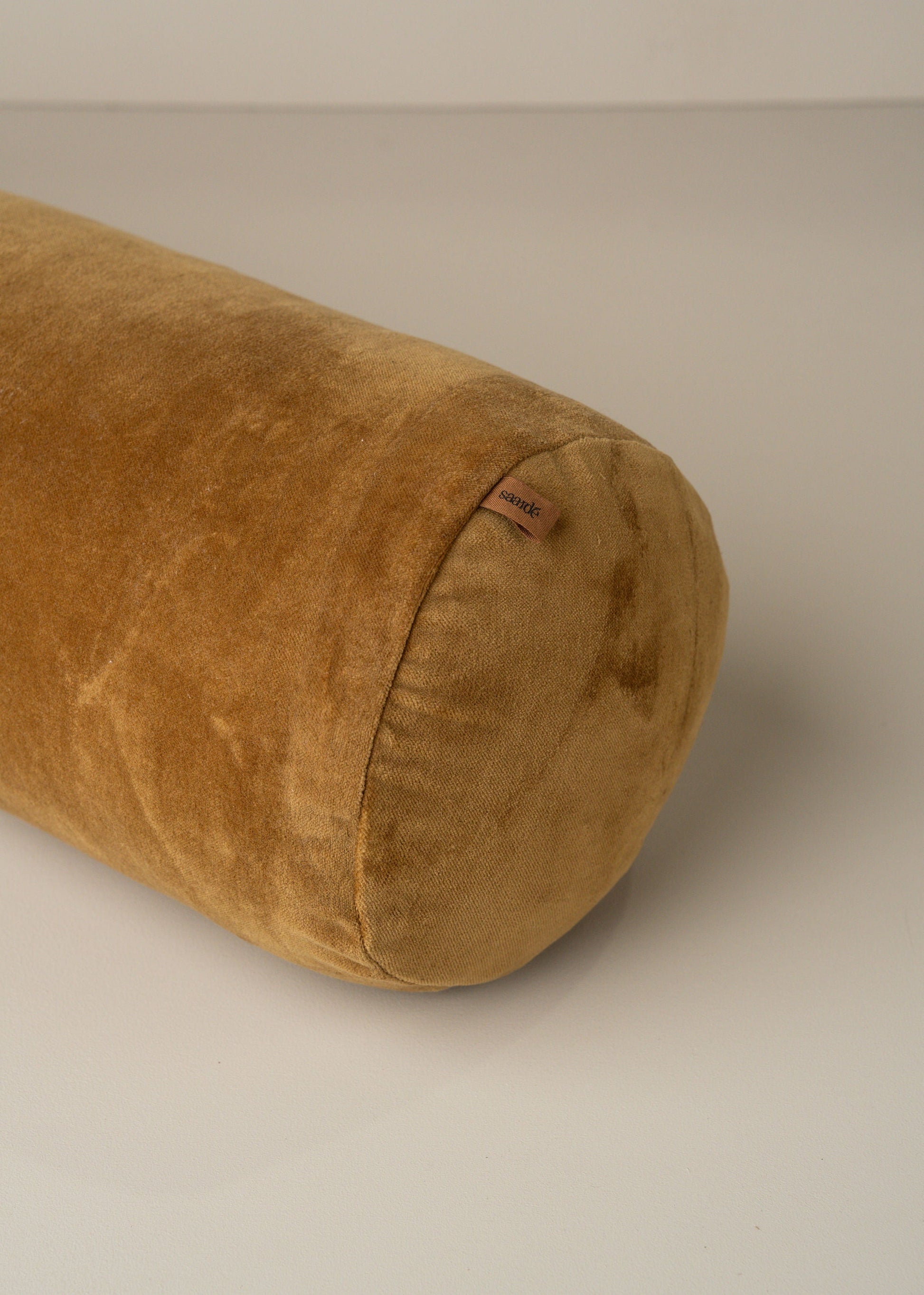 Velvet Structured Bolster | Nutmeg - - - Saardé - Saardé.